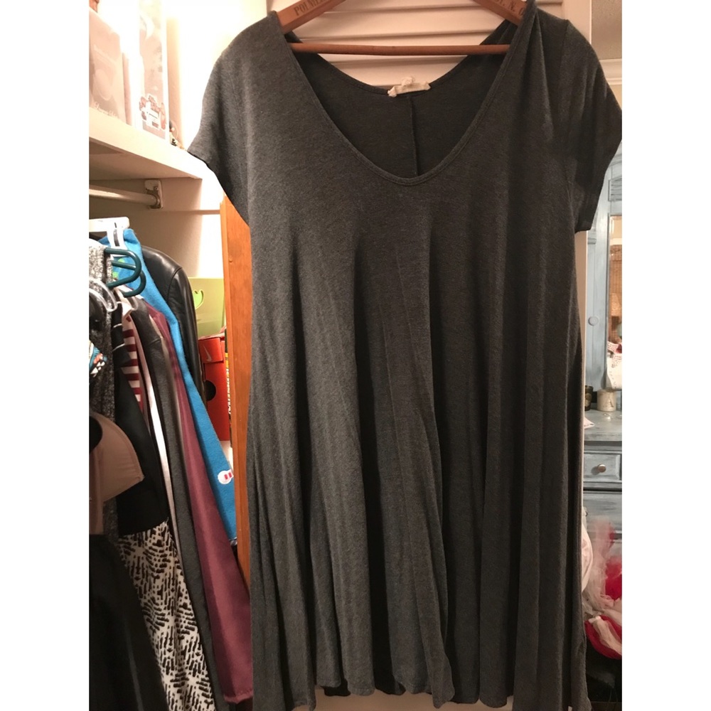 grey dress